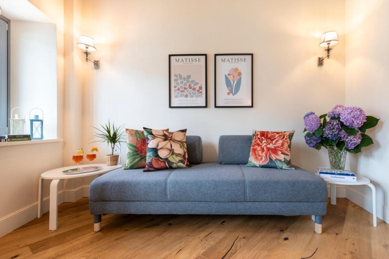 Isola Bella Apartments Via Vittorio Emanuele Стреза Екстериор снимка